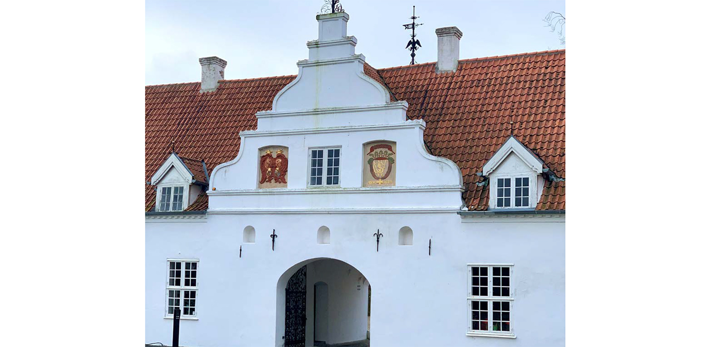 Adlerhus Porten til Wedelsborg-Ejby-Middelfart