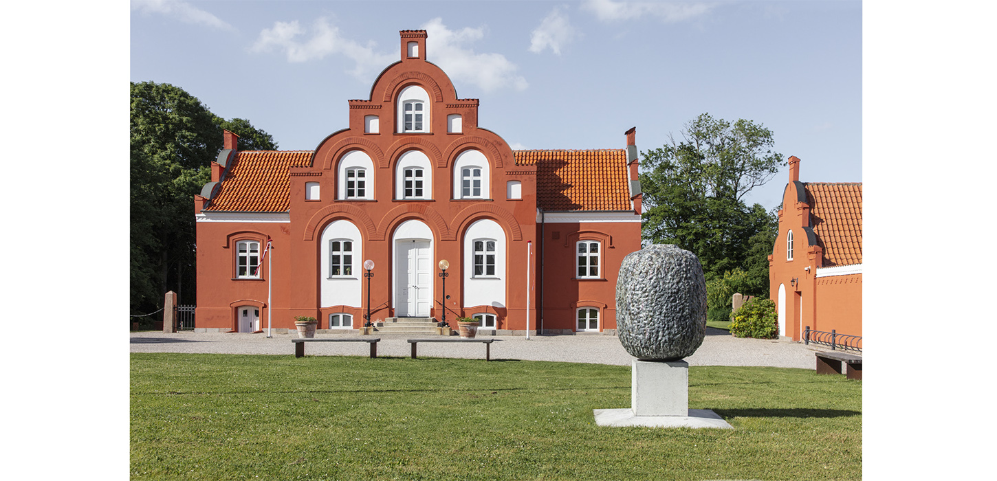 CLAY Keramikmuseum i Middelfart - oplev de mange værker i parken