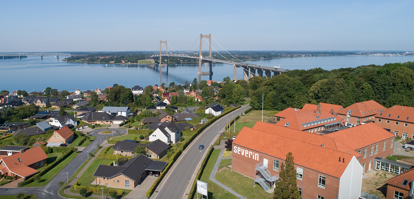 Severin ligger smukt med udsigt ud over Lillebælt