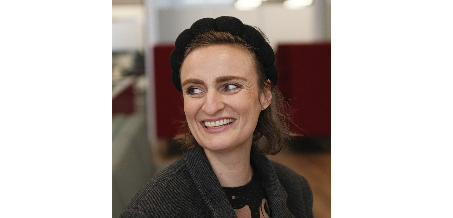 Sofie medarbejder ved VisitMiddefart