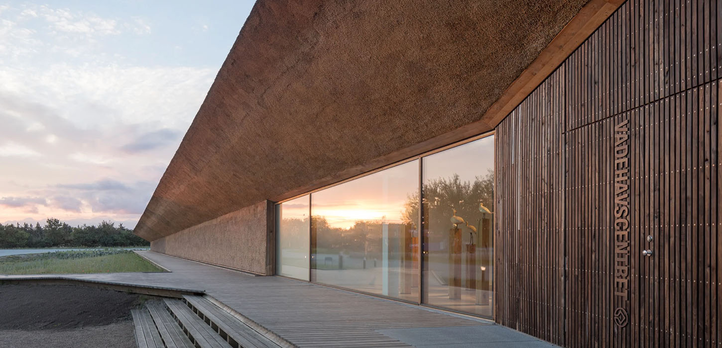 Vadehavscentret ligger i en flot arkitektonisk bygning i Ribe